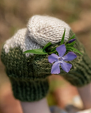 Acorn Mountain Top Mittens- Khaki
