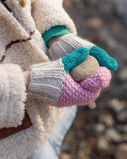 Acorn Wilderness Mittens- Pink