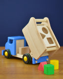 Bajo Tip Truck with Sorter