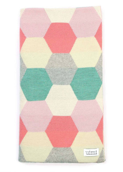Uimi Max Honey Double Sided Hexagon Merino Blanket. Size: Bassinet. Colour: Peony