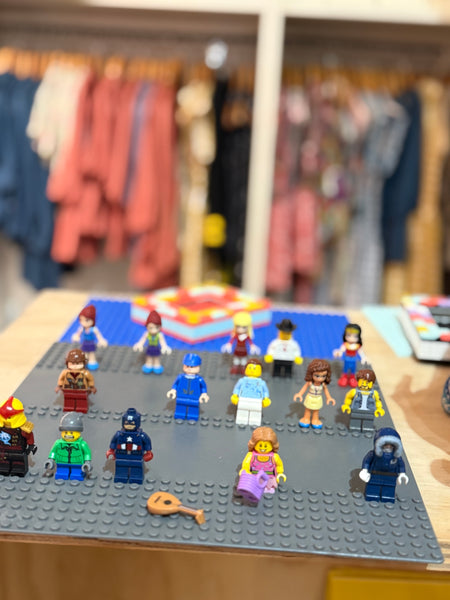 LEGO mini figures assorted Vintage