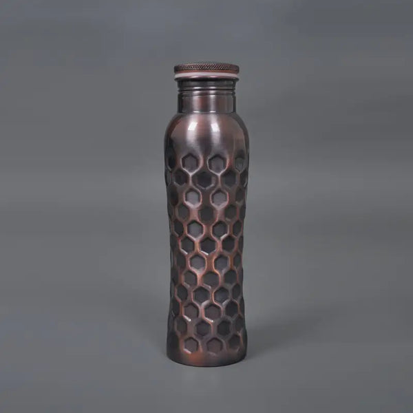 Antique Diamond Flat Lid Curved Copper Bottle – 800ml