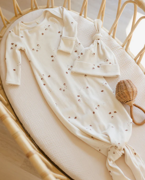 Quincy Mae Knotted Baby Gown + Hat Set - Acorns