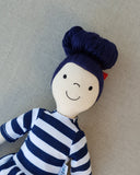 Bajo Teresa Doll