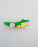 Bajo Crocodile Pull Along