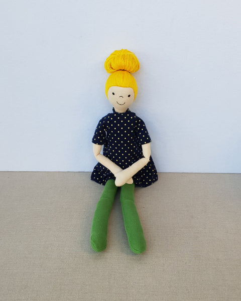 Bajo Hanna Doll