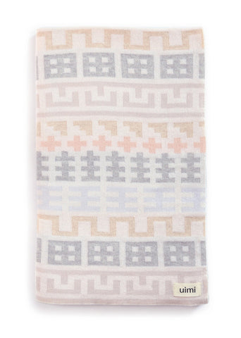 Uimi Olympia Double Sided Grecian Blanket in Merino Wool. Size: Cot. Colour: Antique